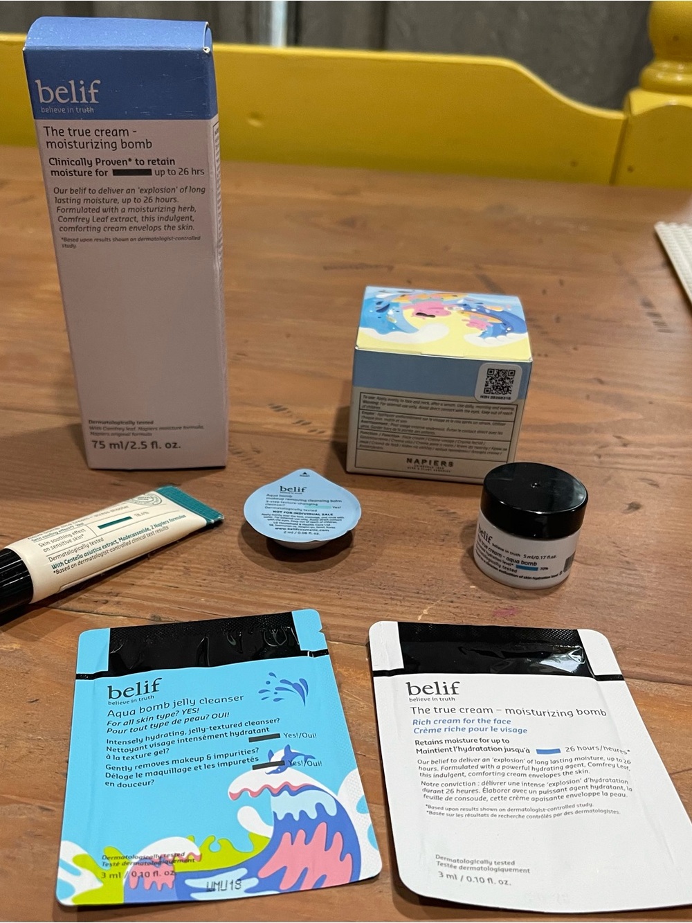belif The True Cream - Moisturizing Bomb (blue) - Daily Hydration Cream